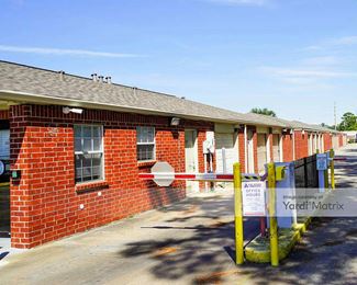 Photo 3 of Devon Self Storage - 13800 Veterans Memorial Drive, Houston, TX