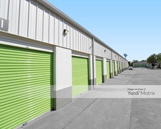 Photo 3 of Devon Self Storage - 6610 Highway 6 North, Houston, TX