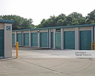 Photo 3 of Extra Space Storage - 2315 Old Mill Road, Sugar Land, TX