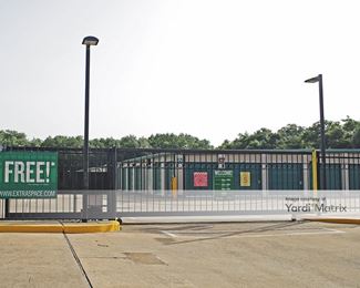 Photo 4 of Extra Space Storage - 2315 Old Mill Road, Sugar Land, TX