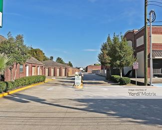 Photo 2 of Devon Self Storage - 1918 Gessner Road, Houston, TX