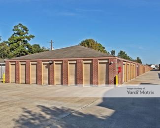 Photo 4 of Devon Self Storage - 1918 Gessner Road, Houston, TX