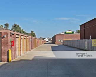 Photo 5 of Devon Self Storage - 1918 Gessner Road, Houston, TX