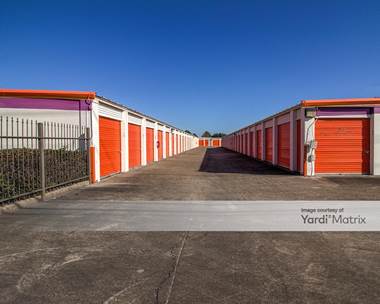 Storage Units for Rent available at 2305 South Dairy Ashford, Houston, TX 77077