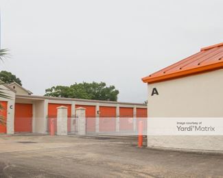 Photo 2 of Public Storage - 2006 Westheimer Road, Houston, TX