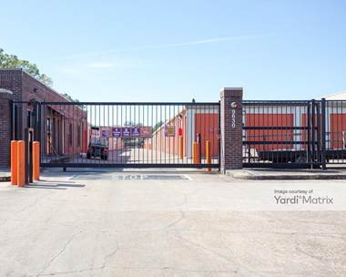 Storage Units for Rent available at 9630 Hillcroft Street, Houston, TX 77096