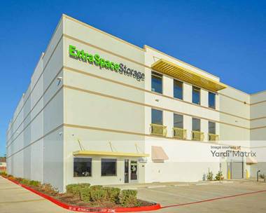 Storage Units for Rent available at 7835 West Sam Houston Pkwy North, Houston, TX 77040