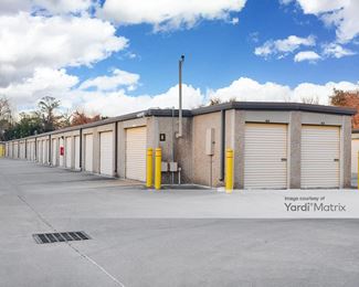 Photo 3 of Extra Space Storage - 8726 Long Point Road, Houston, TX
