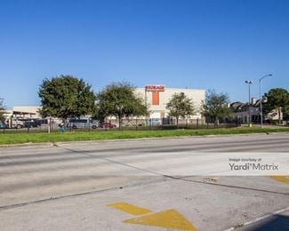 Photo 1 of Extra Space Storage - 1770 E T C Jester Blvd, Houston, TX