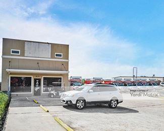 Photo 4 of iStorage - 5820 Avenue I, Rosenberg, TX
