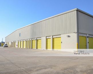 Photo 6 of Extra Space Storage - 12555 Richmond Avenue, Houston, TX