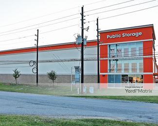 Photo 2 of Public Storage - 33327 Egypt Lane, Magnolia, TX