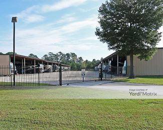 Photo 4 of Budget Boat Barn - 100 Dam Site Road, Conroe, TX