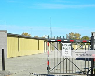 Photo 4 of StorageMart - 2222 Guthrie Avenue, Des Moines, IA