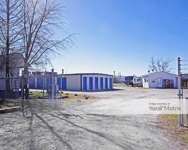 Storage Units for Rent available at 600 Wilson Street, South Roxana, IL 62087