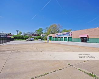 Photo 2 of Grand Slam Storage Center - 2505 Chambers Road, St. Louis, MO