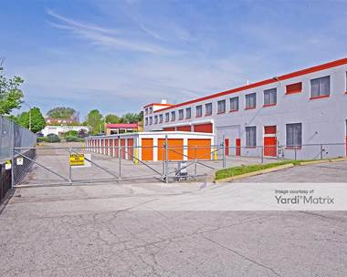 Storage Units for Rent available at 4677 Lansdowne Avenue, St. Louis, MO 63116