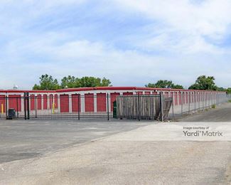 Photo 1 of Storage Rentals of America - 3715 Horseshoe Lake Road, Pontoon Beach, IL