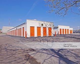 Photo 3 of Public Storage - 11575 New Halls Ferry Road, Florissant, MO
