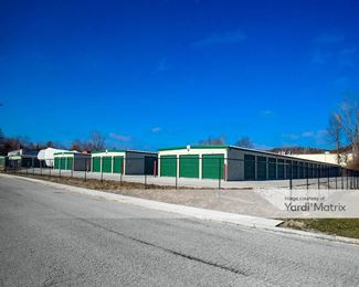 Photo 2 of EZMove Storage - 2279 Rose Lane, Pacific, MO