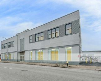 Photo 2 of Extra Space Storage - 722 South Vandeventer Avenue, Saint Louis, MO