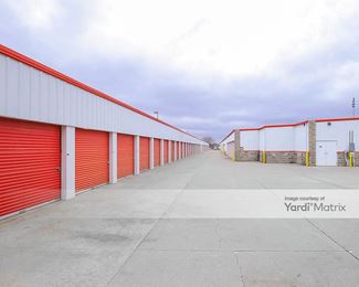 Photo 2 of Big Red Self Storage - 540 North 46th Street, Lincoln, NE