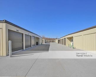 Photo 3 of Extra Space Storage - 15815 Pacific Street, Omaha, NE