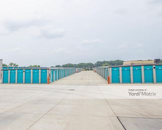 Photo 2 of Public Storage - 20809 Cumberland Drive, Elkhorn, NE