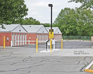 Storage Units for Rent available at 4530 Millbranch Road, Memphis, TN 38116