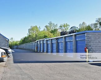 Photo 3 of Extra Space Storage - 4961 Covington Way, Memphis, TN