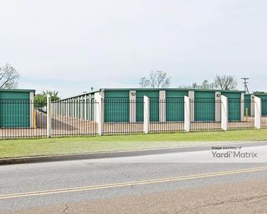 Storage Units for Rent available at 1235 Gateway Drive, Memphis, TN 38116