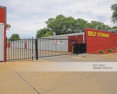 Storage Units for Rent available at 4043 East 14th Street, Des Moines, IA 50313