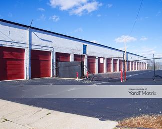 Photo 4 of Badger Self Storage - 4302 Commercial Avenue, Madison, WI