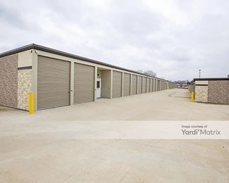 Photo 2 of Beltline Self Storage - 401 West Beltline Hwy, Madison, WI