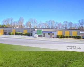 Photo 3 of Storage Rentals of America - 5800 Brookshire Blvd, Charlotte, NC