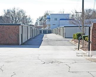 Photo 4 of American Flag Self Storage - 1102 Merritt Drive, Greensboro, NC