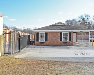 Photo 4 of 10 Federal Self Storage - 606 Greensboro Road, High Point, NC