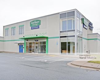 Photo 3 of Extra Space Storage - 3939 West Market Street, Greensboro, NC