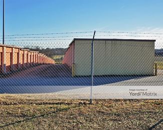 Photo 4 of American Flag Self Storage - 311 West JJ Drive, Greensboro, NC
