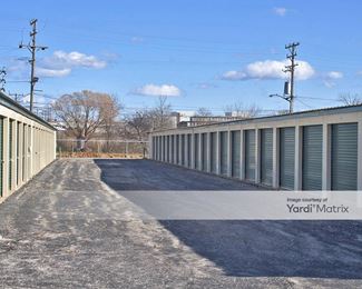 Photo 3 of Airport Storage - 5000 South Nicholson Avenue, Cudahy, WI