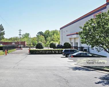 Storage Units for Rent available at 1546 North Germantown Pkwy, Cordova, TN 38016