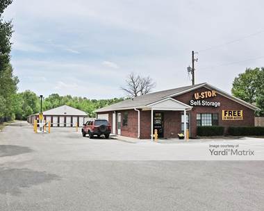 Storage Units for Rent available at 5515 Winchester, Memphis, TN 38115