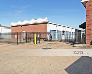 Photo 2 of Extra Space Storage - 6105 Apple Tree Drive, Memphis, TN