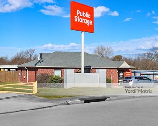 Photo 4 of Public Storage - 6714 Winchester Pointe Cove, Memphis, TN