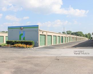 Photo 2 of Storage Hub - 1411 Corporate Avenue, Memphis, TN