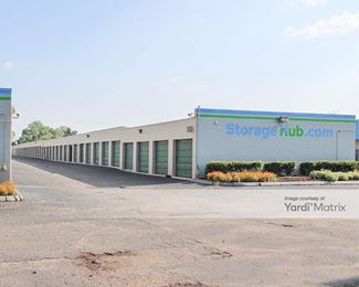 Photo 3 of Storage Hub - 1411 Corporate Avenue, Memphis, TN