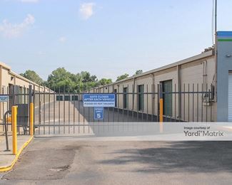 Photo 6 of Storage Hub - 1411 Corporate Avenue, Memphis, TN