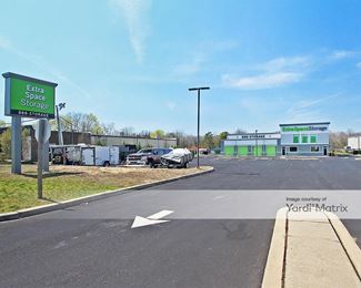 Photo 1 of Extra Space Storage - 1864 US- 9, Toms River, NJ