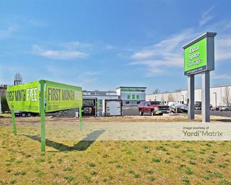 Photo 2 of Extra Space Storage - 1864 US- 9, Toms River, NJ