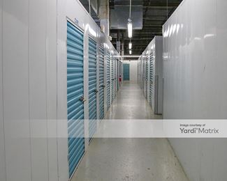 Photo 5 of CubeSmart Self Storage - 881 Saint Georges Avenue, Woodbridge, NJ